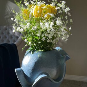 Wavy vase